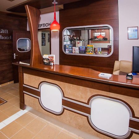 Biplan Hotel Daugavpils Exterior foto